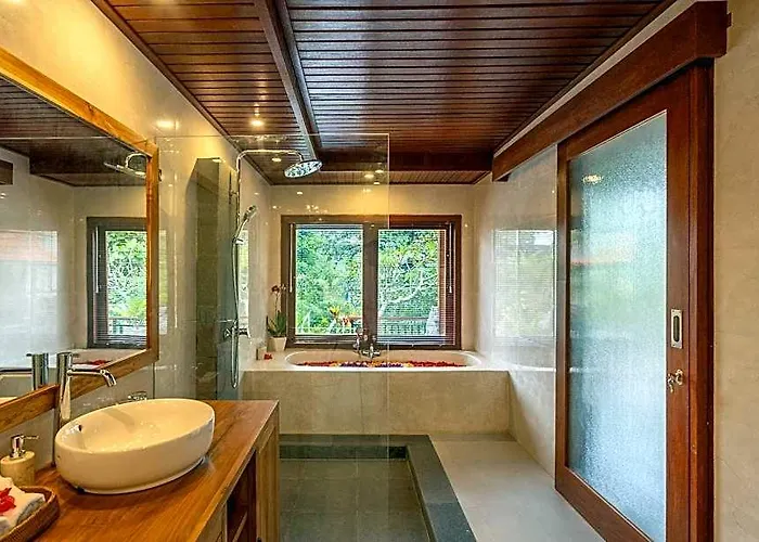 Tirtha Dawa Otel 3*